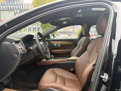 2024 Volvo S90 B5 Momentum Luxury Edition, фото 4, лот 10886654