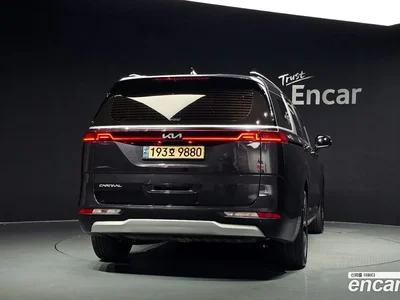 2023 Kia Canival Diesel 9-Seater Prestige, фото 4, лот 10512775