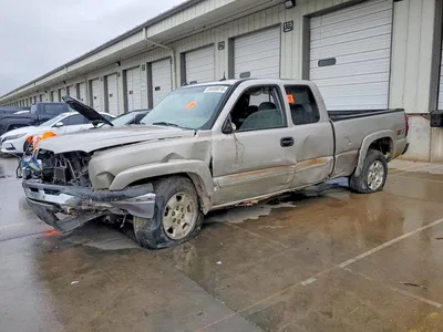 2004 CHEVROLET SILVERADO K1500, фото 1, лот 10981009