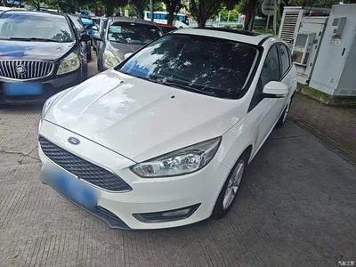 2015 Ford Focus Hatchback EcoBoost 125 Automatic Premium Trend, фото 2, лот 10281531