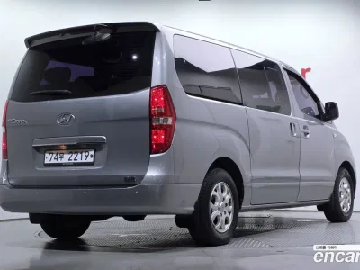 2013 Hyundai Starex 12-Seater Wagon, фото 2, лот 10161439