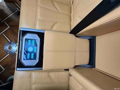 2018 Mercedes-Benz V-Class V 260 L Premium Long Wheelbase Edition China VI, фото 4, лот 10250601