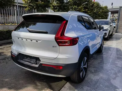 2024 Volvo XC40 B3 Smart Elite Luxury Edition, фото 4, лот 10352203