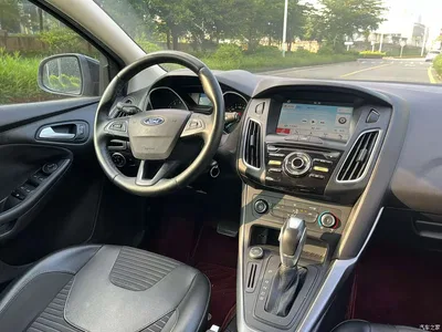 2018 Ford Focus Hatchback Classic 1.6L Automatic Comfort Smart Edition, фото 2, лот 10280931