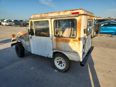 1983 JEEP DJ5/CJ5 2D 4X4, фото 2, лот 11159456
