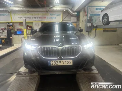 2024 BMW 5-Series 530i xDrive M Sport, фото 1, лот 11144344