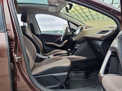 2014 Peugeot 2008 1.6L Automatic Fashion Edition, фото 4, лот 11215294