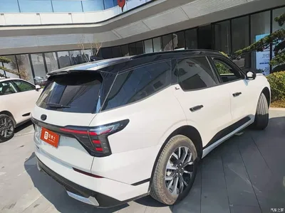2025 Ford Edge L 2.0T EcoBoost AWD 7-seater Premium, фото 2, лот 11222038