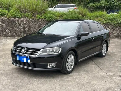 2013 Volkswagen Lavida Facelift Classic 1.6L Automatic Comfort, фото 1, лот 10454483