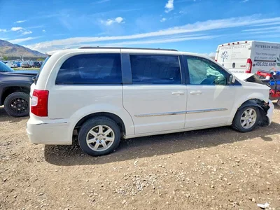 2013 CHRYSLER TOWN & COUNTRY TOURING, фото 3, лот 10864158