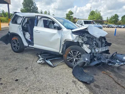 2019 TOYOTA HIGHLANDER LE, фото 4, лот 10676371