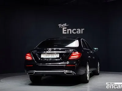 2020 Mercedes-Benz E-Class E220d 4MATIC Exclusive, фото 3, лот 10047012