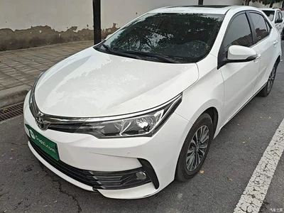 2017 Toyota Corolla Facelift 1.2T S-CVT GL-i, фото 1, лот 11136068