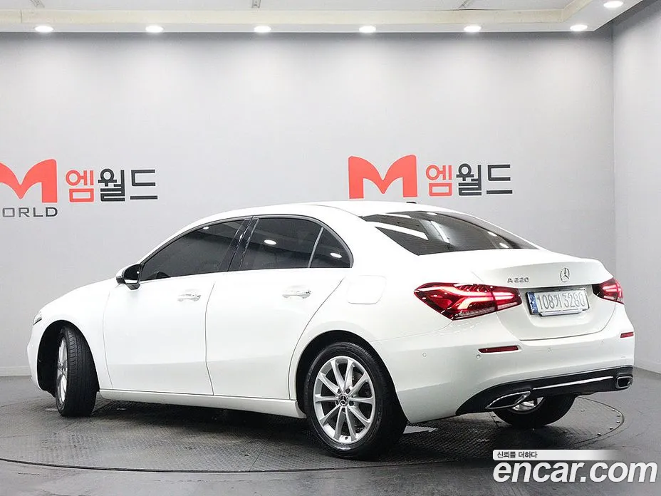 2020 Mercedes-Benz A-Class A220 Sedan, фото 4, лот 10520663