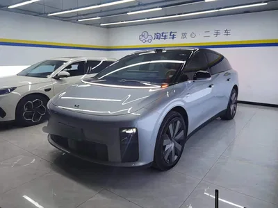 2025 Li Auto i6 4WD Base Model, фото 1, лот 11002857