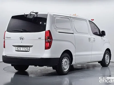 2019 Hyundai Starex Van 3-Seater, фото 1, лот 10207878
