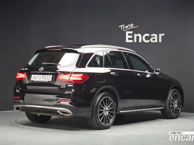 2019 Mercedes-Benz GLC-Class GLC300 4MATIC AMG Line, фото 2, лот 10178379