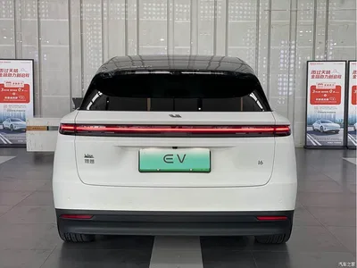 2025 Li Auto i6 4WD Base Model, фото 4, лот 10445938