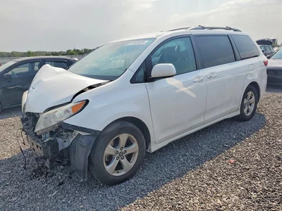 2018 TOYOTA SIENNA LE, фото 1, лот 10535995