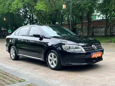 2013 Volkswagen Lavida Facelift Classic 1.6L Automatic Trend, фото 2, лот 10454596