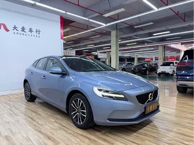 2018 Volvo V40 T3 Inscription Edition, фото 3, лот 10358148