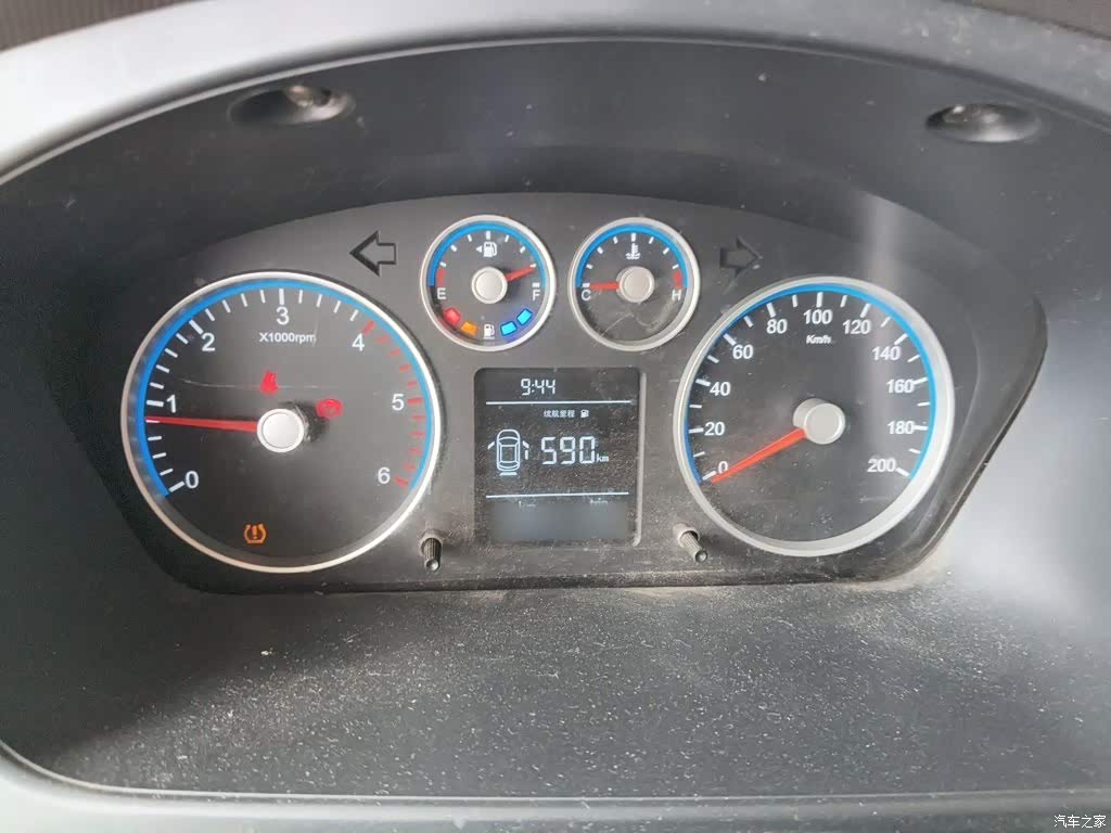 2020 Foton Tuyano 2.5T Manual Tongtu Short Wheelbase Medium Roof 5/6-Seater 4J25TC3, фото 4, лот 11164893