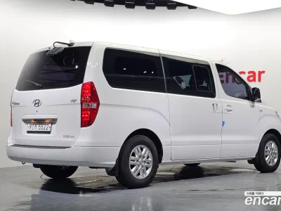 2019 Hyundai Starex Van 5-Seater, фото 2, лот 10526015