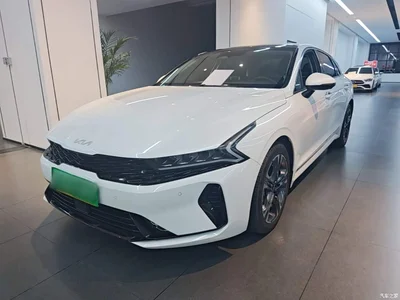 2025 Kia K5 1.5T Premium Edition, фото 2, лот 10390756