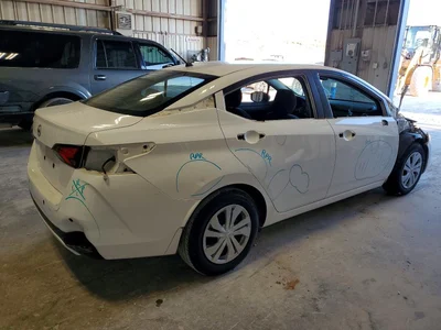 2020 NISSAN VERSA S, фото 3, лот 10759092