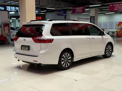 2015 Toyota Sienna, фото 4, лот 10383915