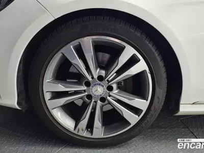 2014 Mercedes-Benz E-Class E300 Avangard, фото 4, лот 10058651