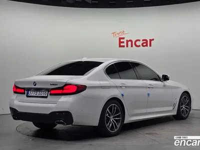 2023 BMW 5-Series 520i M Sport, фото 2, лот 10111169