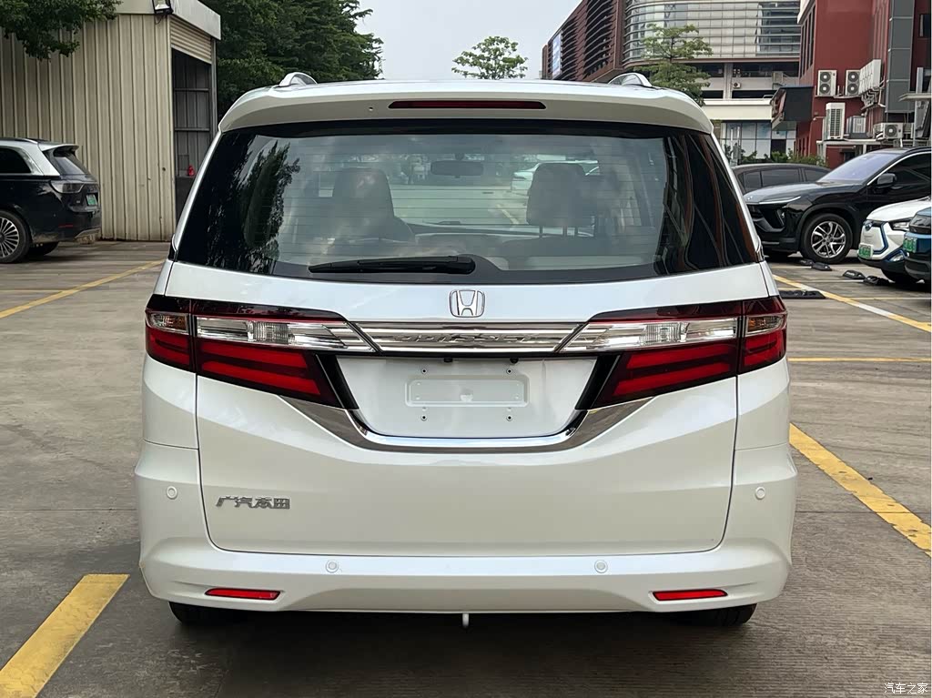 2017 Honda Odyssey 2.4L Luxury Edition, фото 4, лот 11230804
