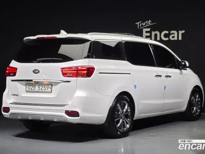 2019 Kia Canival 9-Seater Noblesse Special, фото 2, лот 10226125