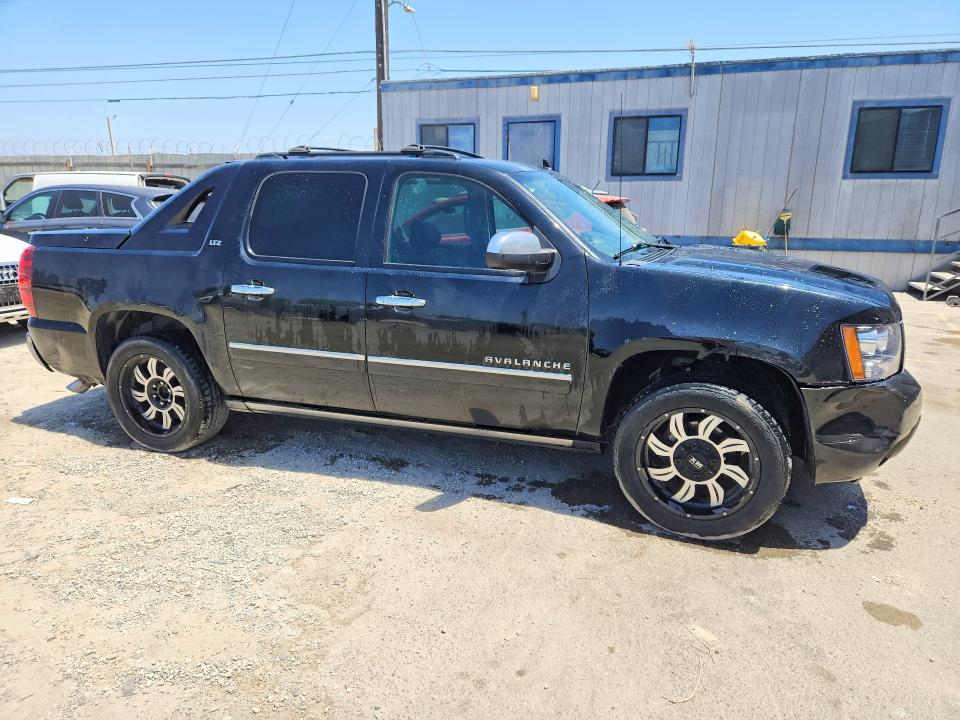 2011 CHEVROLET AVALANCHE LTZ, фото 4, лот 10687910