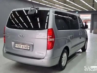 2021 Hyundai Starex Van 5-Seater, фото 4, лот 10231325