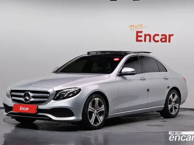 2017 Mercedes-Benz E-Class E300 Avantgarde, фото 1, лот 10524720