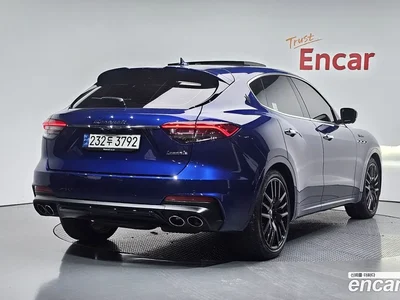 2022 Maserati Levante 3.0 AWD Modena, фото 2, лот 10117148