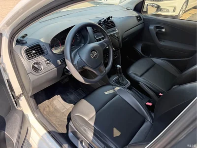 2016 Volkswagen Polo 1.4L Automatic Trend, фото 4, лот 10448152