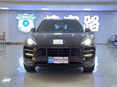 2014 Porsche Macan Turbo 3.6T, фото 2, лот 10412717