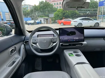 2026 Leapmotor A10 Model Base, фото 4, лот 11450105