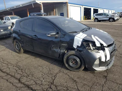 2014 TOYOTA PRIUS C TWO, фото 4, лот 10505941