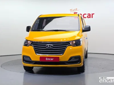 2019 Hyundai Starex Van 5-Seater, фото 2, лот 10192909