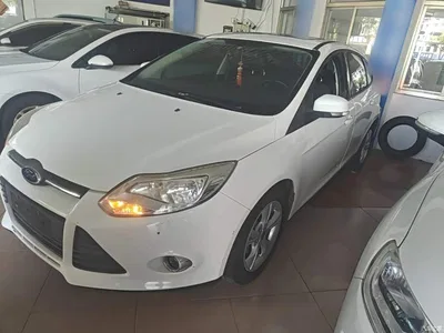 2012 Ford Focus Hatchback 1.6L Automatic Trend, фото 2, лот 10298898