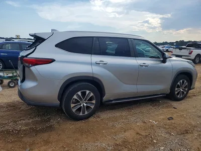2023 TOYOTA HIGHLANDER XLE, фото 3, лот 10803158