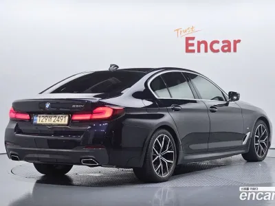 2022 BMW 5-Series 530i M Sport Package, фото 1, лот 10216530
