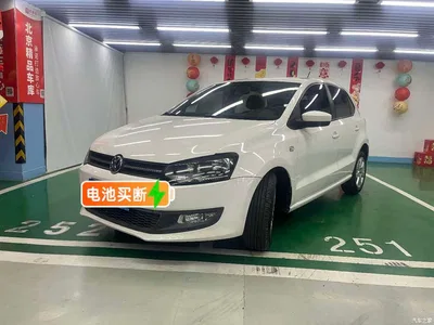 2013 Volkswagen Polo 1.4L Automatic Luxury Edition, фото 2, лот 10464564