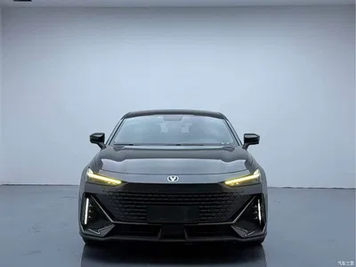 2022 Changan UNI-V 1.5T Premium Model, фото 2, лот 10247150