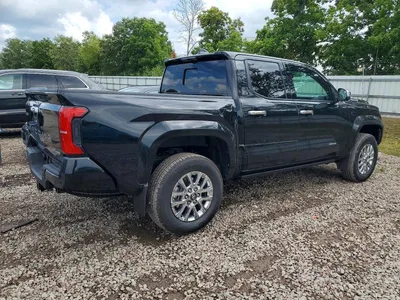 2025 TOYOTA TACOMA LIMITED HV, фото 3, лот 10532688