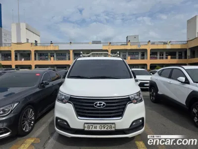 2021 Hyundai Starex Van 5-Seater, фото 3, лот 10160984